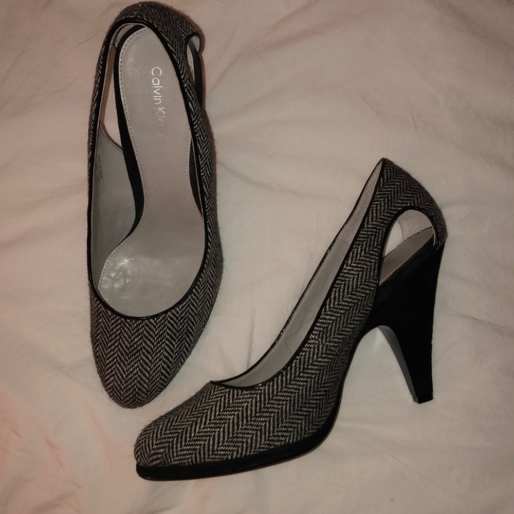 Calvin Klein Herringbone Heels Size 8.5